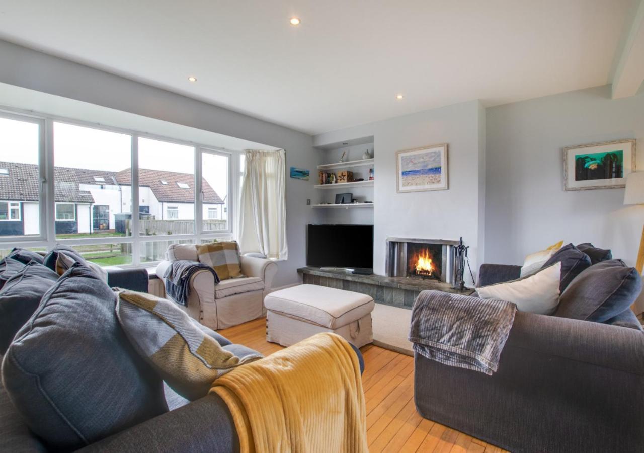 Porthole Cottage Beadnell Exterior photo