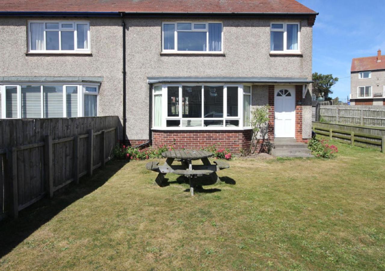 Porthole Cottage Beadnell Exterior photo